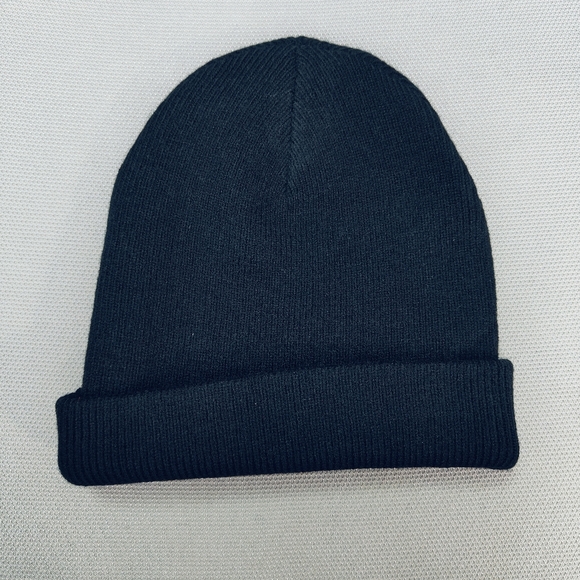 ALO Yoga Casual Black Women Beanie - Picture 2 of 4